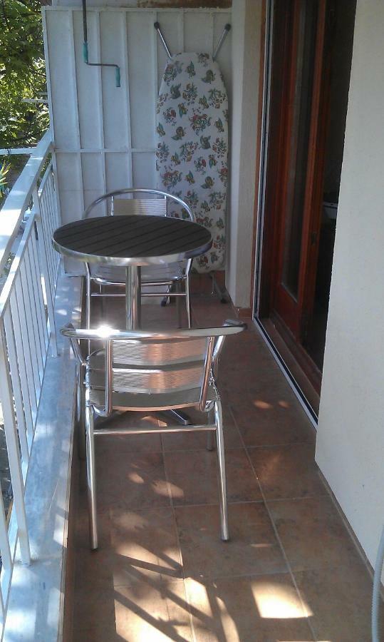 Apartment 60M From Sea! Nea Kallikrateia Exterior foto